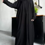 ⁦عبايه نص بشت شك اسود على الأكمام⁩ - الصورة ⁦4⁩