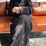 ⁦عبايه راقي كلوش مودل شك في اكتاف  و امام⁩ - الصورة ⁦3⁩