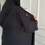 ⁦عباي نواعم بشك اسود اماراتي 1⁩ - الصورة ⁦4⁩