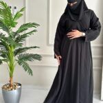 ⁦عبايه كلوش بلياقه دبل و اكمام مطرزه بشك مخفي⁩ - الصورة ⁦5⁩