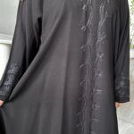 ⁦عبايه كلاسيك بتطريز ارى بلون الاسود⁩ - الصورة ⁦2⁩