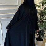 ⁦عباية كلوش محدده بقيطان⁩ - الصورة ⁦4⁩