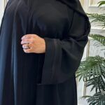 ⁦عباية كلوش محدده بقيطان⁩ - الصورة ⁦2⁩