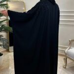 عبايات بشت اسود