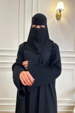 ⁦عباية كتف بكم تكسير وشريط شك محدد من امام⁩ - الصورة ⁦2⁩