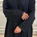 عبايه نص بشت بتطريز على اكتاف