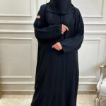 ⁦عبايه نص بشت بتطريز على اكتاف⁩ - الصورة ⁦3⁩