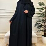 ⁦عبايه كتف مزينه بتطرير ارى اسود من امام⁩ - الصورة ⁦3⁩