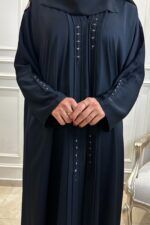 ⁦عبايه كتف بفصوص على شكل ورورد من امام⁩ - الصورة ⁦5⁩