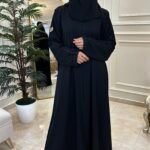 ⁦عبايه كتف بتطريز اسود على اكمام كامل⁩ - الصورة ⁦5⁩