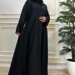 ⁦عباية كتف بتطريز شك اسود على اكمام⁩ - الصورة ⁦4⁩