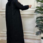 ⁦عباية كتف مزينه بتطريز اسود من ظهر⁩ - الصورة ⁦6⁩