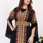 جلابيه بتطريز عربي وبكم وسيع بيج