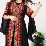 ⁦جلابيه بتطريز عربي و بكم وسيع احمر⁩ - الصورة ⁦13⁩