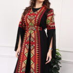 جلابيه بتطريز عربي و بكم وسيع احمر