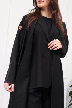 عباية ثلاث قطع أسود طقم قماش كريب واقف