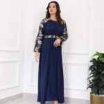 ⁦جلابيه كحلي مطرزه بترتر⁩ - الصورة ⁦2⁩