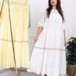 ⁦جلابيه ابيض بقماش مشجر من نفسه بكم مطاط⁩ - الصورة ⁦5⁩