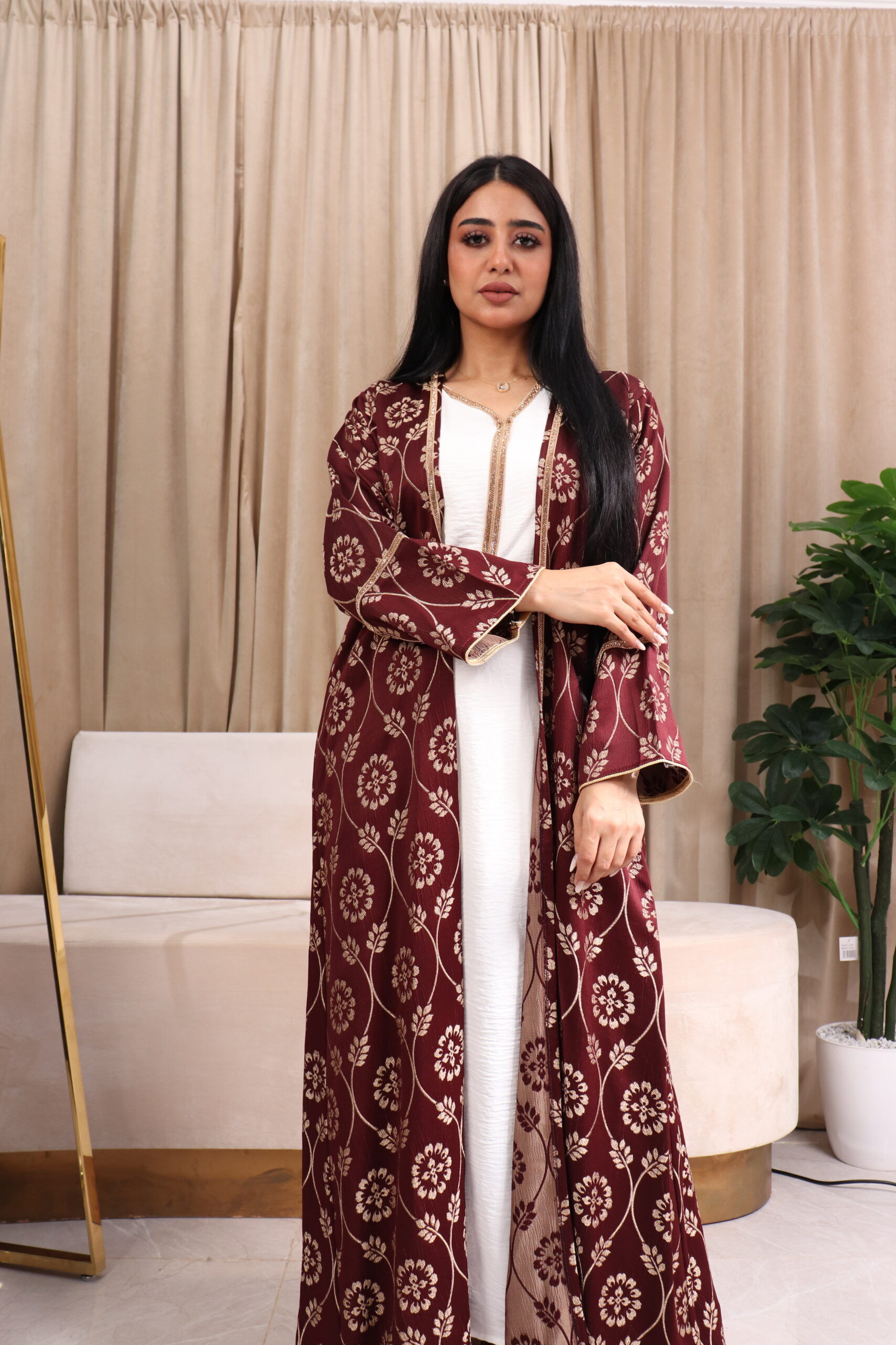 IMG_3955 جلابية جاكار مشجره بتصميم بطبقه داخليه و شريط فصوص