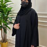 ⁦عبايه كلوش بسكر من اكتاف واجناب بشكل مميز⁩ - الصورة ⁦2⁩