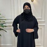 ⁦عبايه كلوش بسكر من اكتاف واجناب بشكل مميز⁩ - الصورة ⁦5⁩