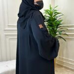 ⁦عبايه كلوش بسكر من اكتاف واجناب بشكل مميز⁩ - الصورة ⁦6⁩