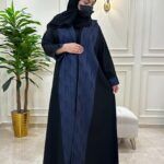 ⁦عباية بياقة منسوجه بقماش كحلي على الاكمام والامام⁩ - الصورة ⁦5⁩