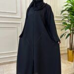 ⁦عبايه كلوش رقبة بقماش انترنت مطرزه عنابي بخيوط مخفى⁩ - الصورة ⁦2⁩