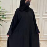 ⁦عبايه كلوش رقبة منسوجة بقماش انترنت مطرزه بخيوط مخفى⁩ - الصورة ⁦4⁩