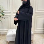 ⁦عبايه كلوش رقبة منسوجة بقماش انترنت مطرزه بخيوط مخفى⁩ - الصورة ⁦5⁩