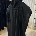 عبايه نص بشت مطرزه من خلف مبتكره من الموضة