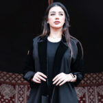 ⁦عبايه كتان بكم ولياقه قطيفه⁩ - الصورة ⁦5⁩