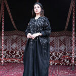 عبايه شمواه لف بتطريز نحاسي و اسود على شكل ورق شجر