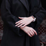 ⁦عباية شتوية رسمية جوخ بقصة ربع كلوش⁩ - الصورة ⁦14⁩