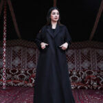 ⁦عباية شتوية رسمية جوخ بقصة ربع كلوش⁩ - الصورة ⁦8⁩