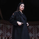 ⁦عباية شتوية رسمية جوخ بقصة ربع كلوش⁩ - الصورة ⁦9⁩