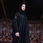 عبايه شامواه بشت بتطريز اسود على اكتاف