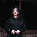 ⁦عبايه شامواه بقبوع اسود فرو⁩ - الصورة ⁦11⁩