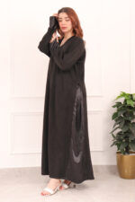 ⁦عبايه شامواه ربع كلوش محدده اسود و باكمام معصم⁩ - الصورة ⁦5⁩