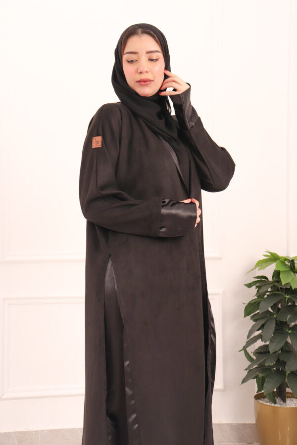 ⁦عبايه شامواه ربع كلوش محدده اسود و باكمام معصم⁩ - الصورة ⁦6⁩