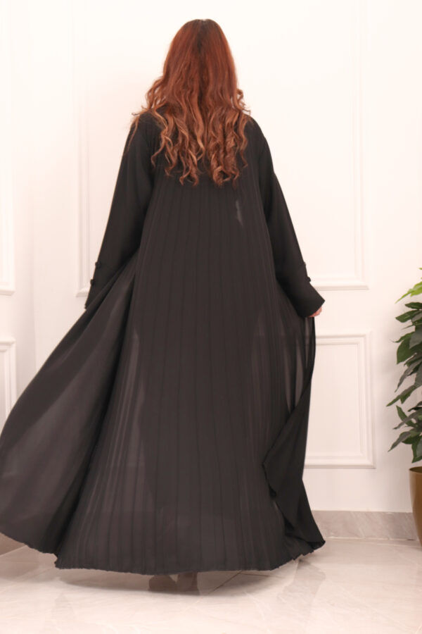 ⁦عبايه بلياقه و كسر كامل من خلف⁩ - الصورة ⁦8⁩