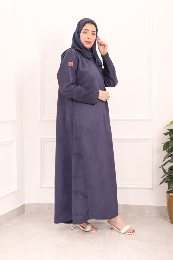 ⁦عبايه شامواه كحلي بتطرزه كحلي من اجناب⁩ - الصورة ⁦3⁩