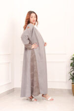 ⁦عبايه شامواه رصاصي بتطرزه من اجناب⁩ - الصورة ⁦6⁩