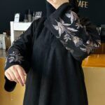 ⁦عبايه شتويه بتصميم انيق على اكمام بنحاسي و اسود⁩ - الصورة ⁦6⁩