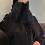 ⁦عبايه شامواه فروه شتوي اسود⁩ - الصورة ⁦2⁩