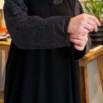 عبايه بدقات بكم مفصول مشجره بلاسود و نحاسي