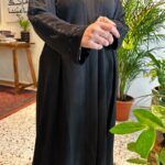 ⁦عباية شامواه بشك من الاكتاف و الامام⁩ - الصورة ⁦3⁩
