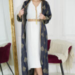 ⁦جلابية جاكار مشجره كحلي و شريط فصوص⁩ - الصورة ⁦7⁩