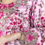 جلابيه وردي مخاوير اماراتيه بفصوص من حلق