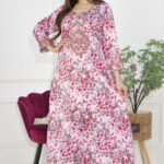 ⁦جلابيه وردي مخاوير اماراتيه بحلق محدد و فصوص (3)⁩ - الصورة ⁦3⁩